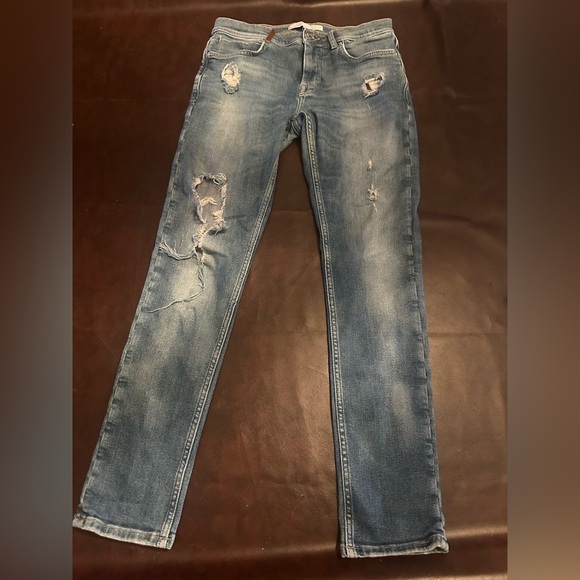 Zara jeans - Picture 1 of 8